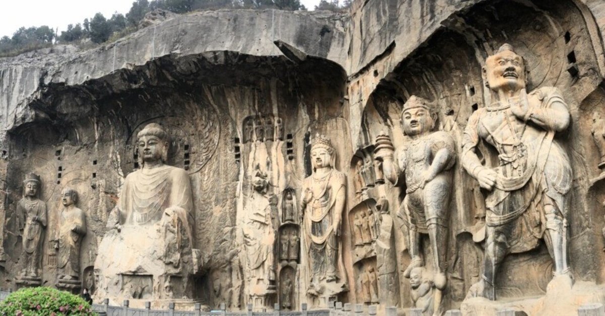 早割 リフト券 中国探訪①》龍門石窟（河南省洛陽市）〜奈良・東大寺大仏の 彫刻・オブジェ