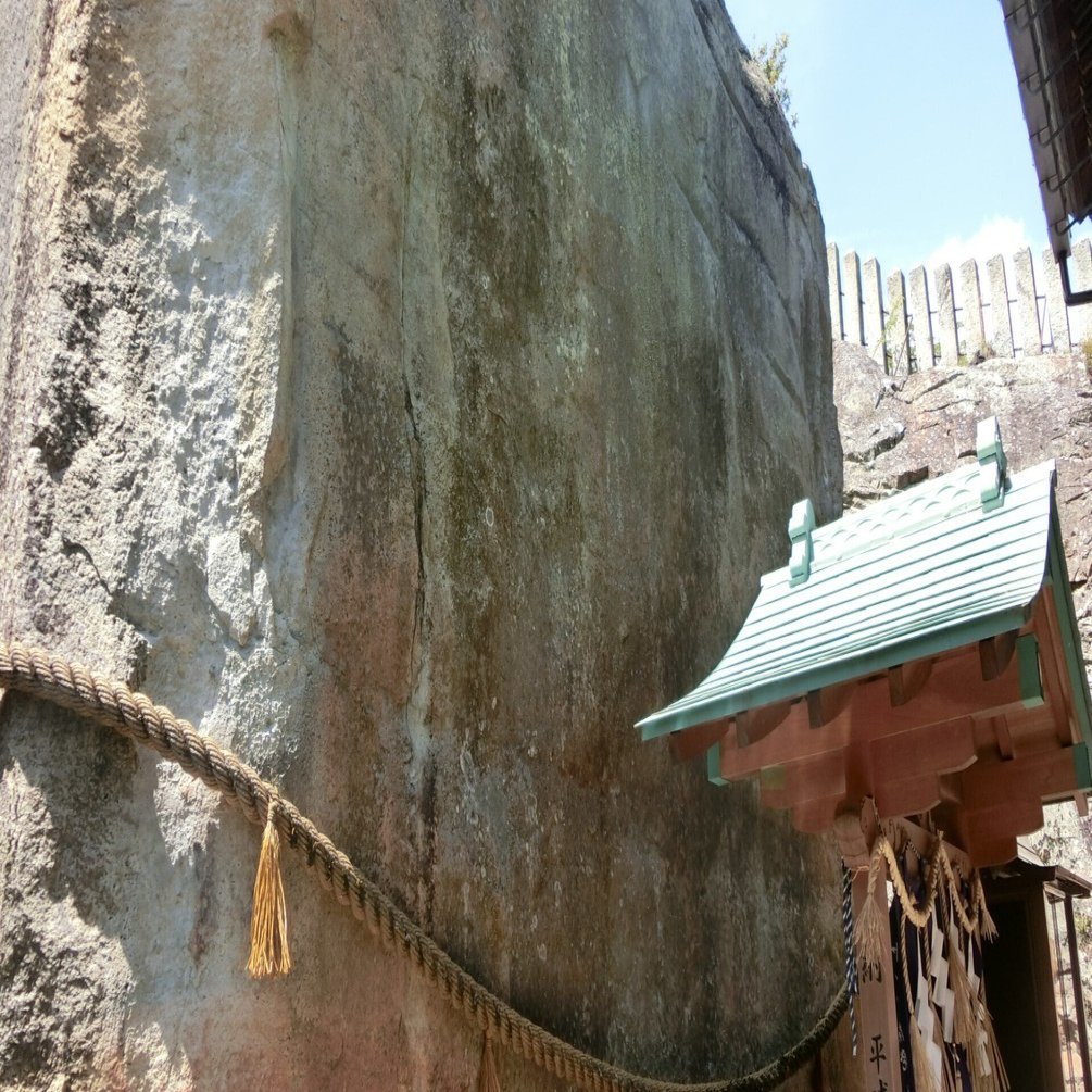 日本三奇!不思議な磐座は人工?「生石神社」石の宝殿【播磨シリーズ