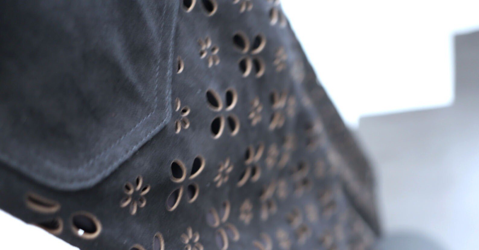 【新品・未使用】MASU FLOWER CUT LEATHER PANTS 46 新品・未使用】MASU FLOWER CUT LEATHER PANTS 46