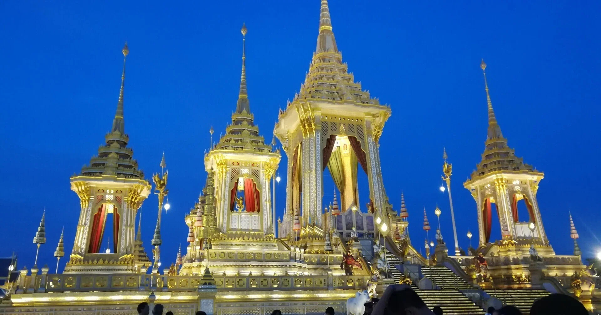 東南アジアの風景 (200) タイ｜バンコク前国王ラマ9世の火葬場は珠玉の