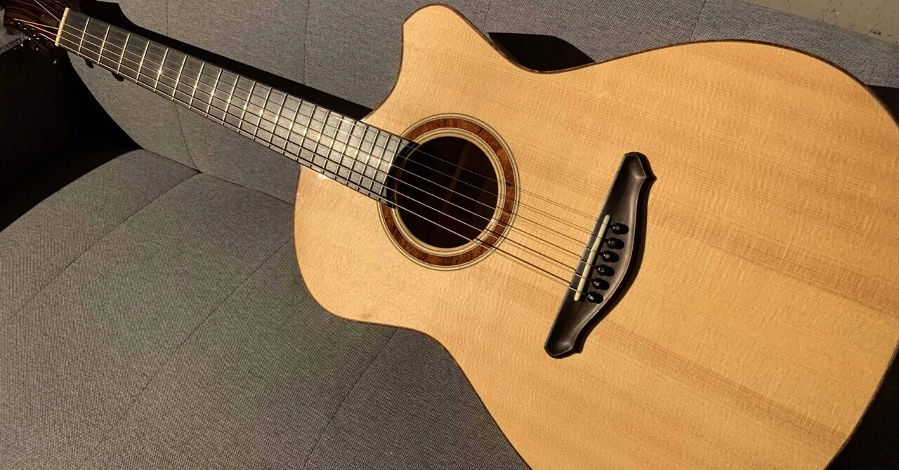 いと麗しきMy Guiter紹介 Fujii Guiters編｜無射