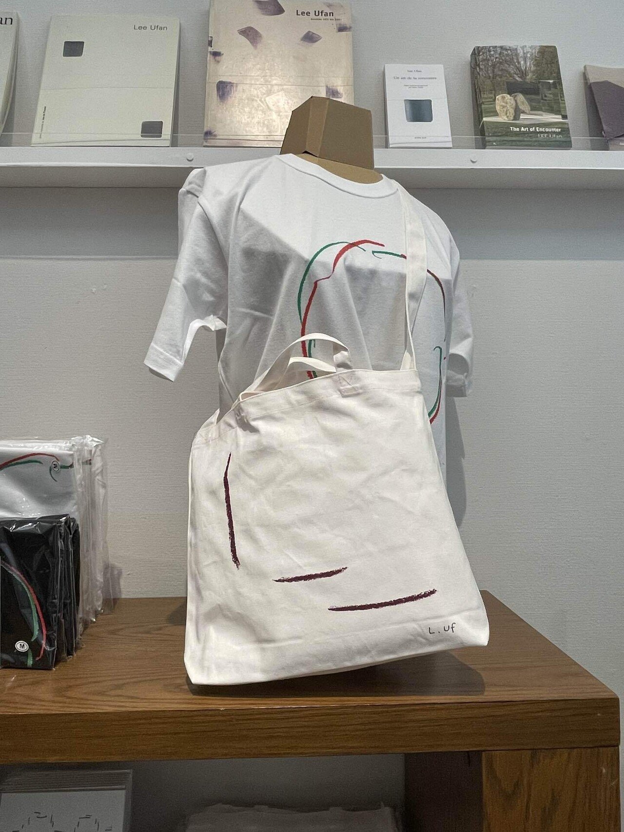 李 禹煥 Lee Ufan トートバッグ 李 禹煥 | マグ| 森美術館オンライン