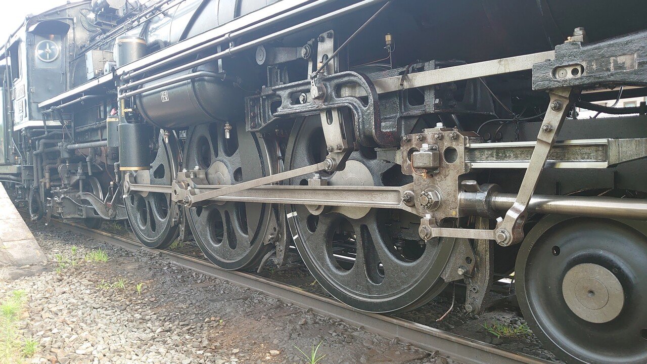 c61形蒸気機関車20号機｜堤 耀