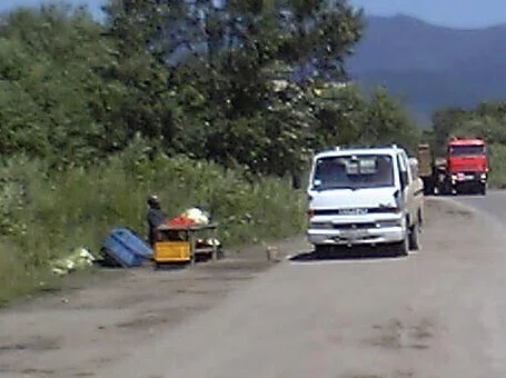 道路での物売り