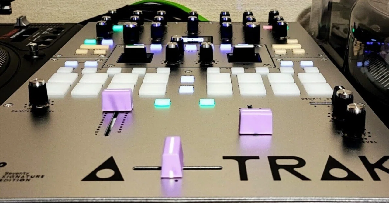djay Pro AI + Rane Seventy A-Trak Signature Edition Custom MIDI mapping ...