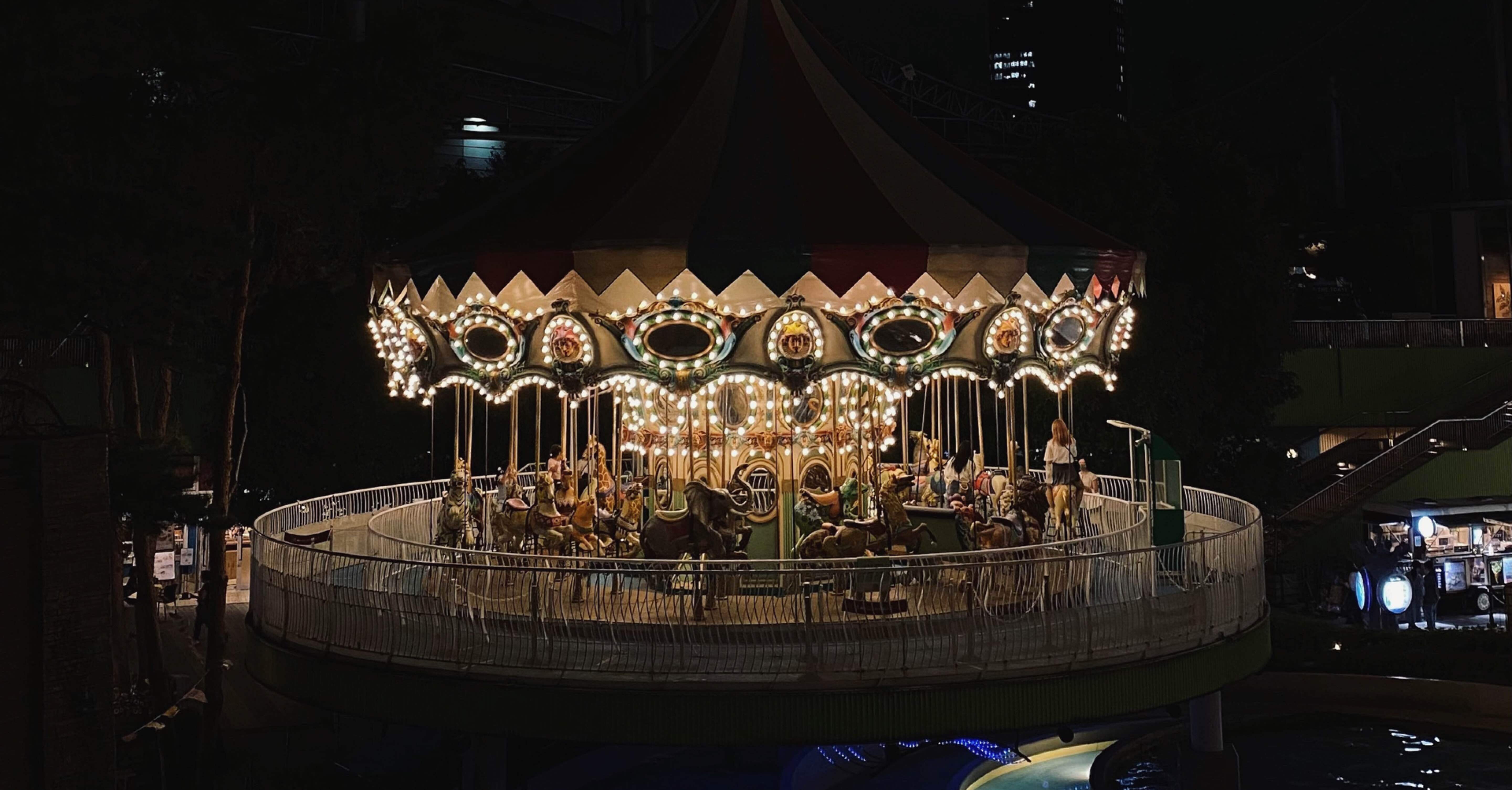 夜のメリーゴーランド｜果歩