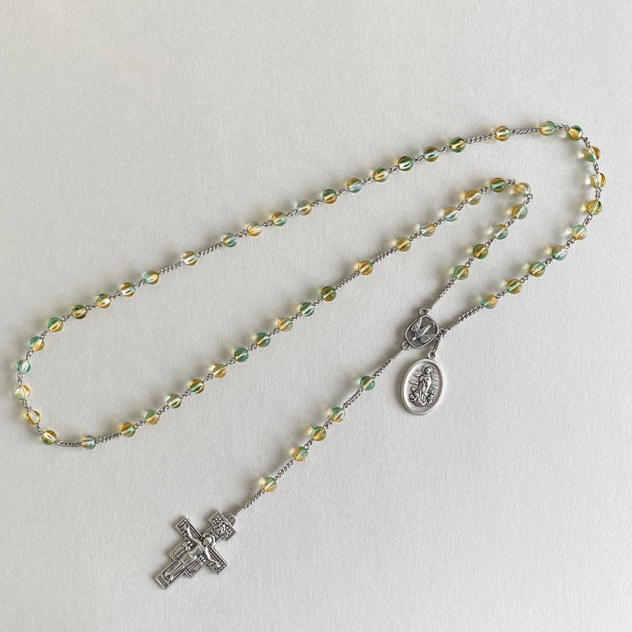 お母さまから娘さんへ＊長崎編み＊聖母の被昇天のメダイを添えて｜長崎