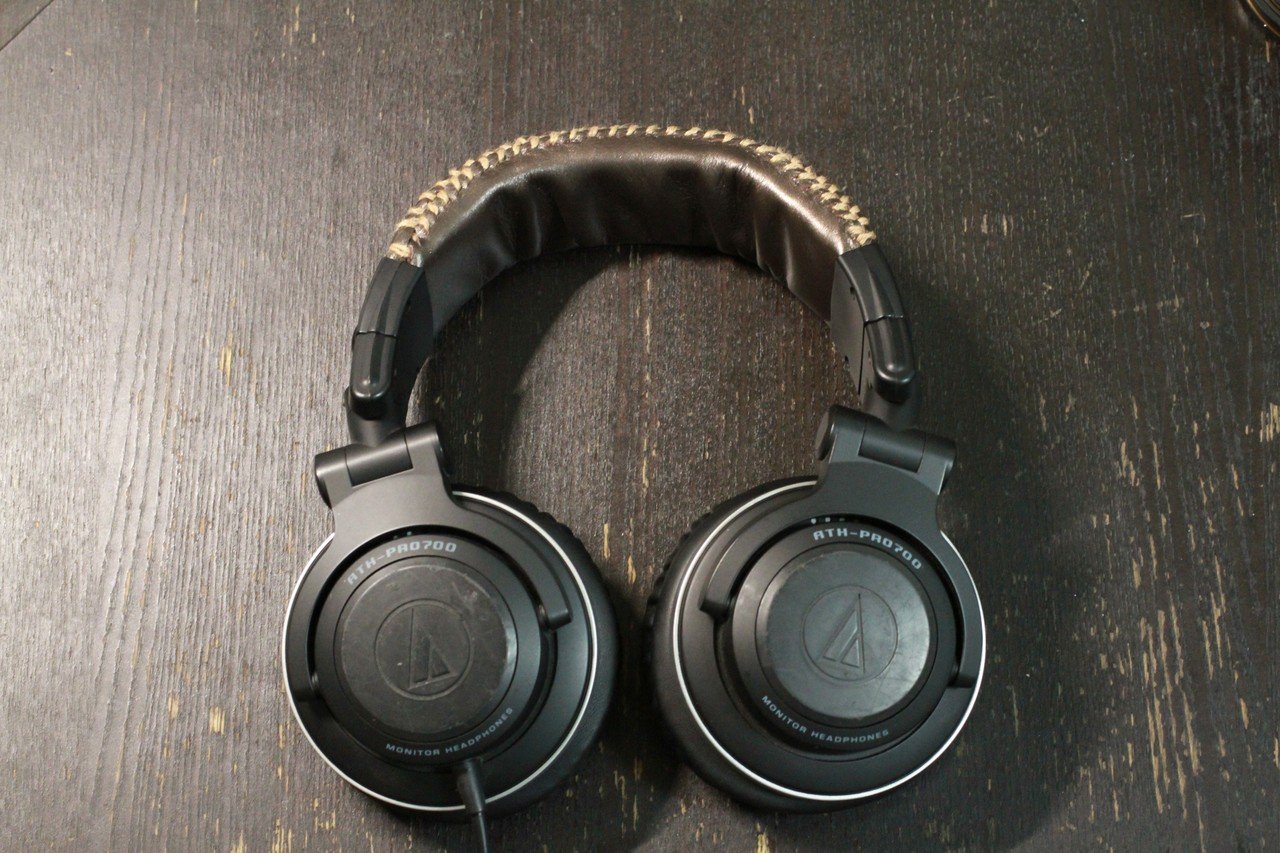 ヘッドフォンのヘッドバンドを自分で張り替えた Sakaimo Note ヘッドフォンのヘッドバンドを自分で張り替えた Sakaimo Note