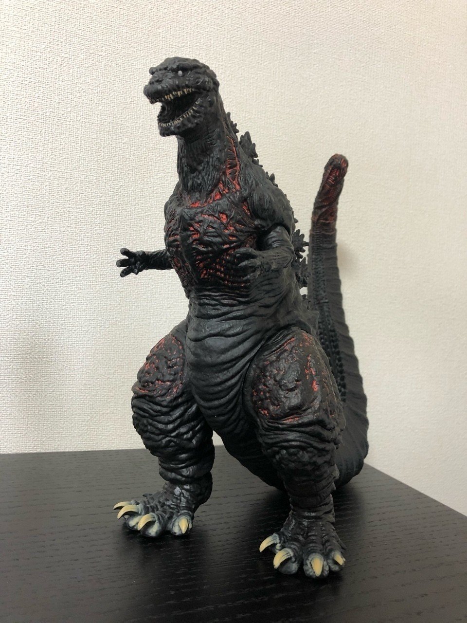 定価約5,000円の巨大シンゴジラ！怪獣王シリーズ ゴジラ2016