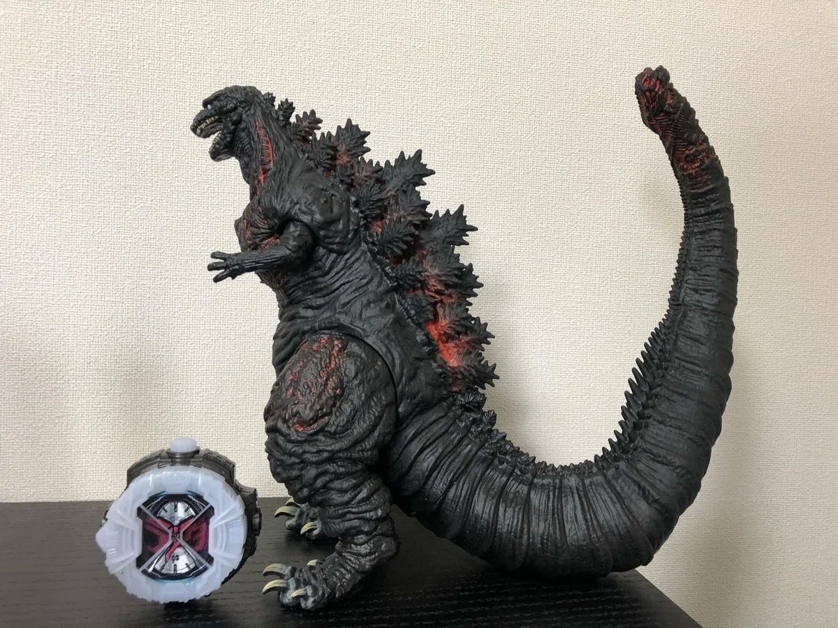 定価約5,000円の巨大シンゴジラ！怪獣王シリーズ ゴジラ2016｜ライス定食