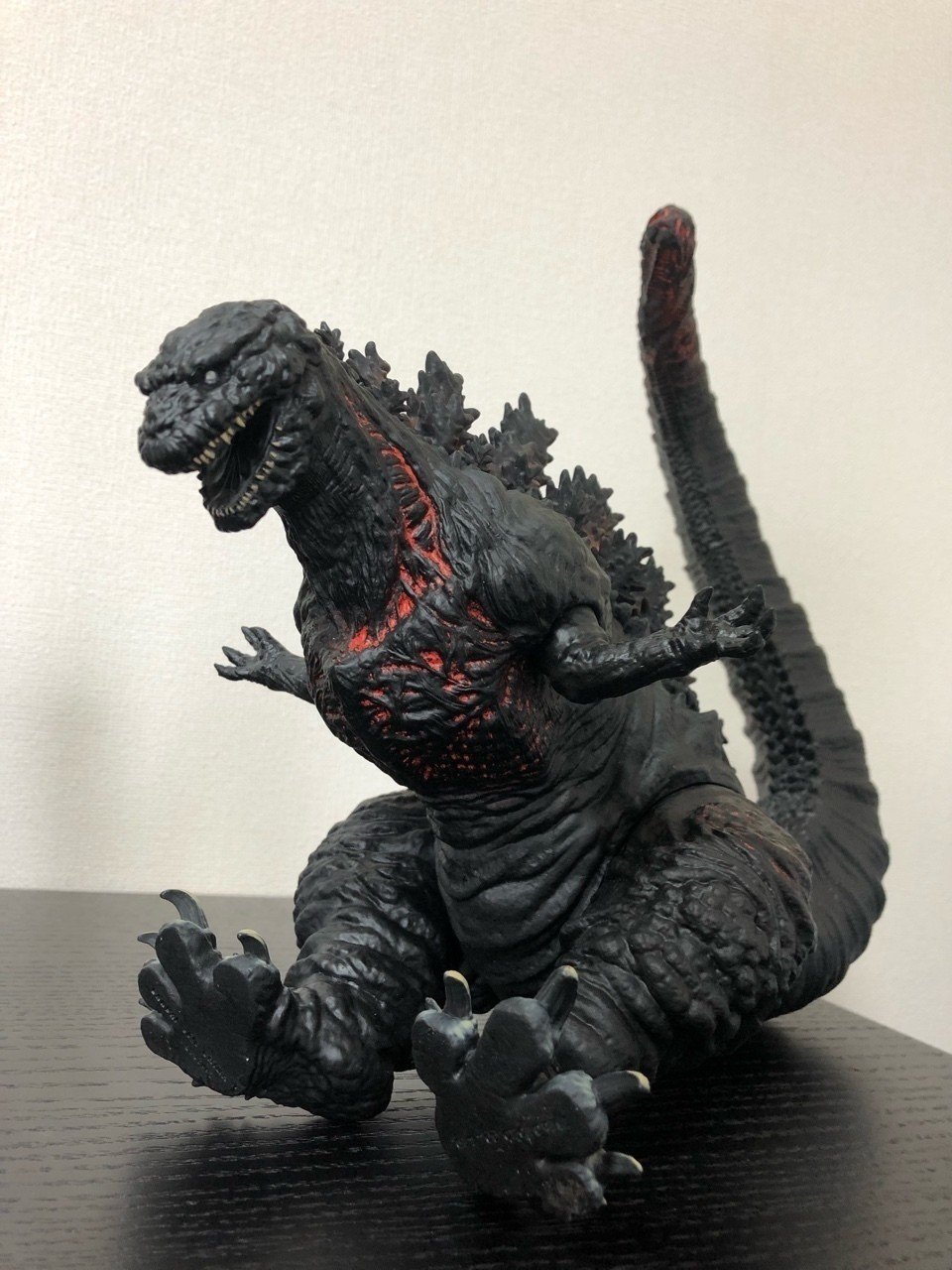 定価約5,000円の巨大シンゴジラ！怪獣王シリーズ ゴジラ2016