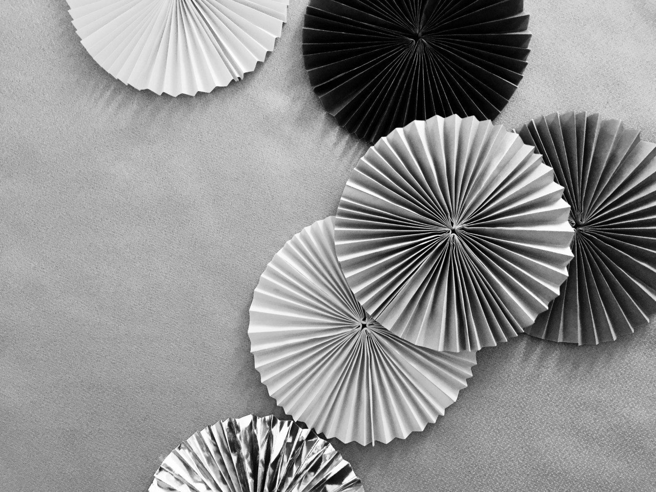 服を白黒にしたら毎朝ラクになった話 ろこ Note