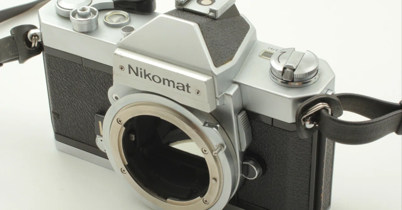 珍しいNIKOMAT FT2 ブラック露出計動作品 モルト交換済 レンズ前 珍しいNIKOMAT FT2 ブラック露出計動作品 モルト交換済 レンズ前