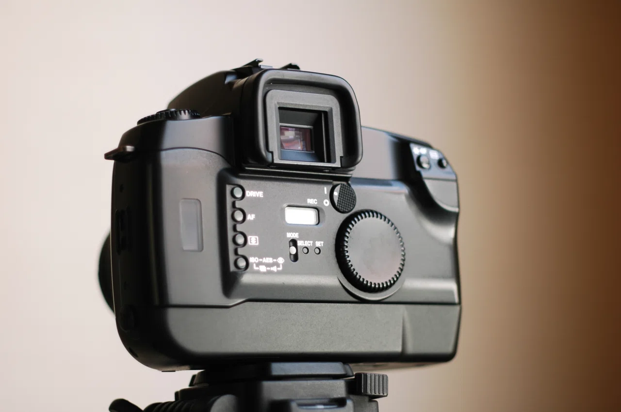 実用☆キヤノン Canon EOS 5 ボディ☆うすくもり☆フラッシュ・露出計 