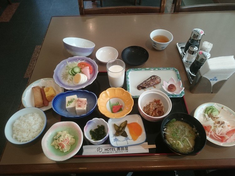 お腹いっぱい

http://hotel-okudaya.jp/