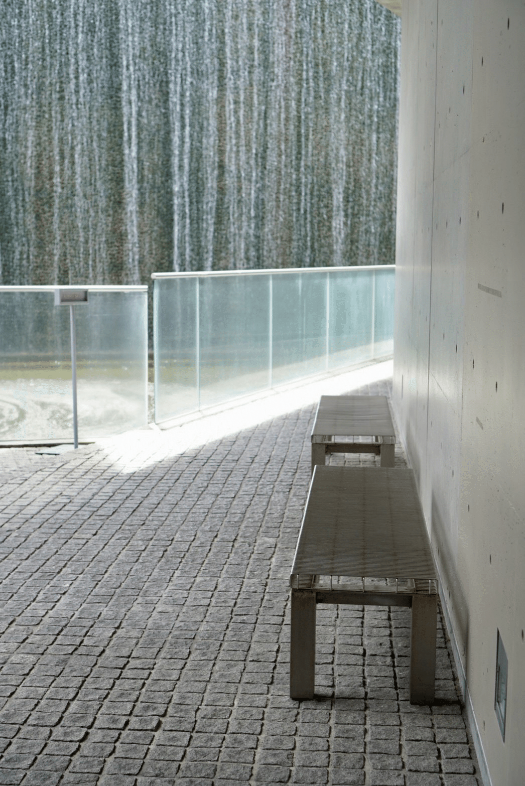 建築物を見て歩く➉京都府立陶板名画の庭｜Sarah Yamanaka