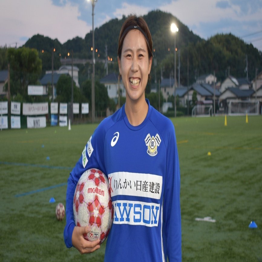 先生みたいなサッカー選手になりたい と思ってもらえるような存在に 杉山菜月 Fc今治レディース Fc今治 Note