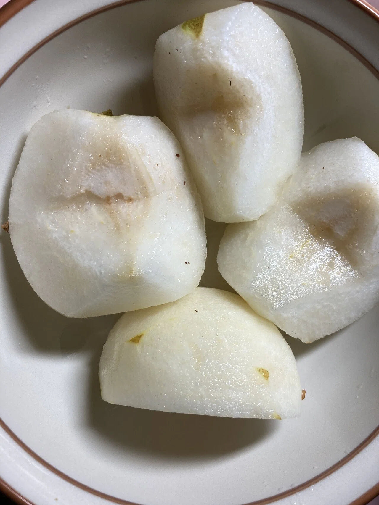 昼間には茹だるような暑さだったのに……!夜になって廊下に出たら涼しい風が!!秋だなあ……。梨は「幸水」が好きなので、今のうちにしか食べられない ...