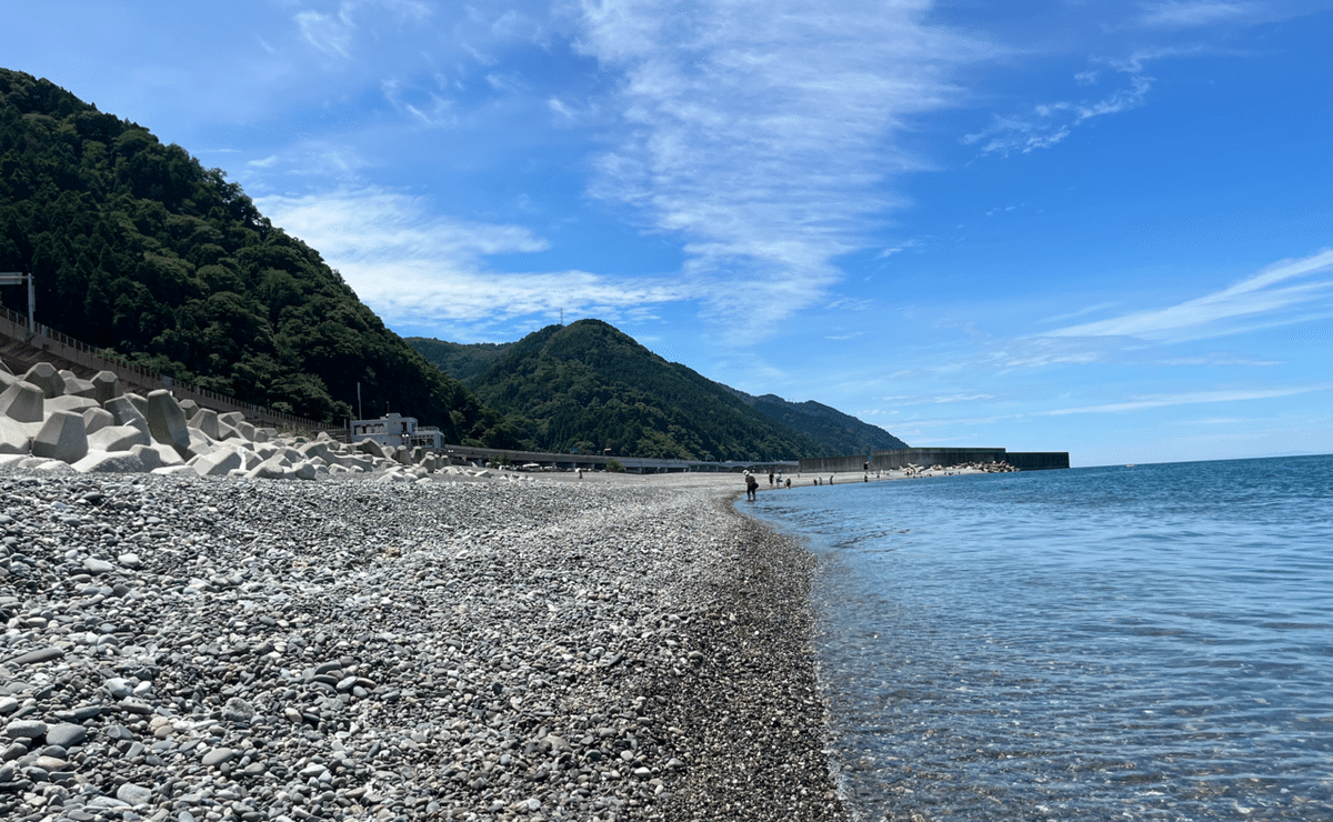 ヒスイ海岸で見つけたもの、大公開! (翡翠を探す旅)|TAGO ヒスイ海岸で見つけたもの、大公開! (翡翠を探す旅)|TAGO