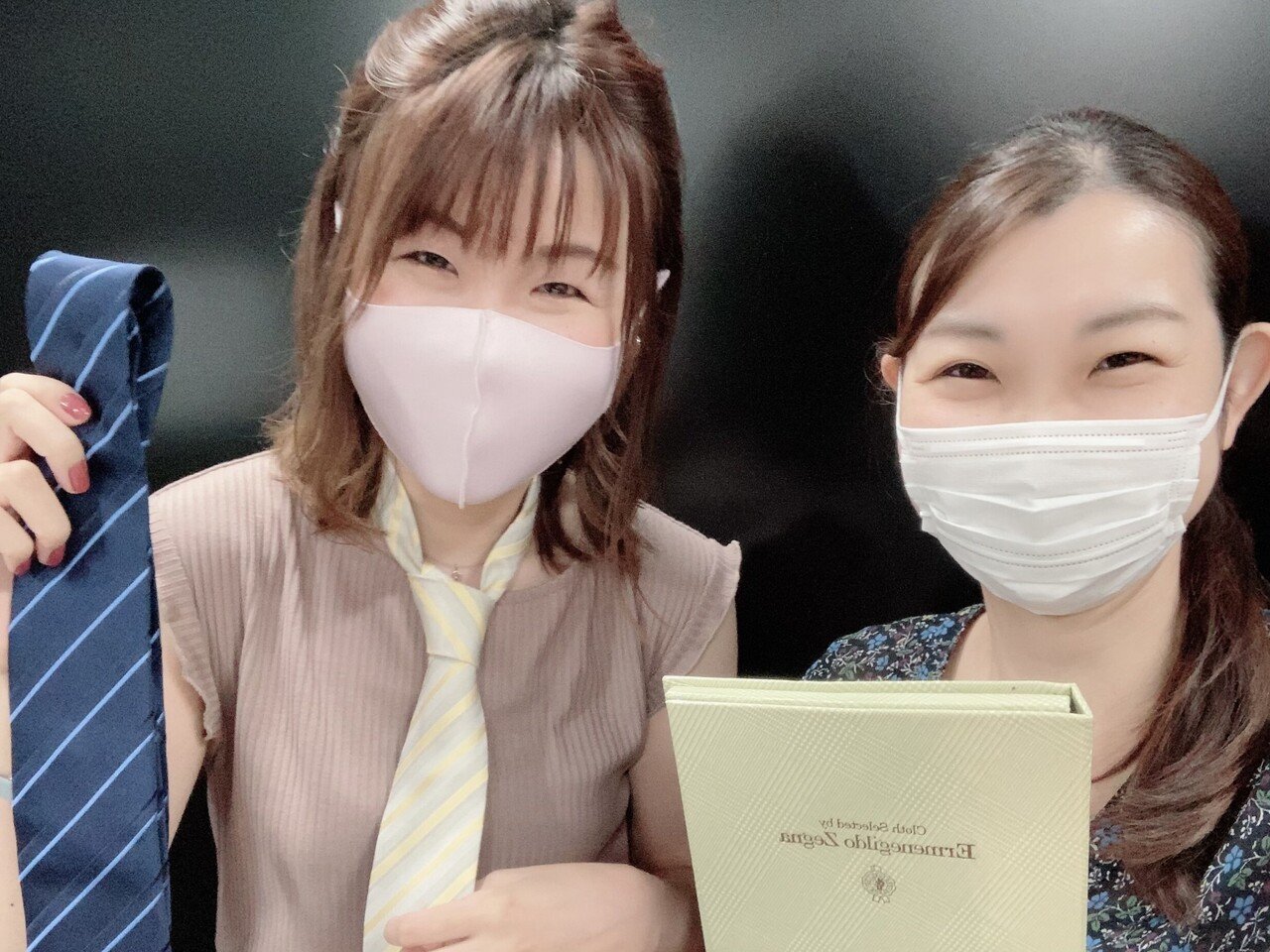 メンズファッションの授業でした 今日はネクタイの結び方を生徒さんにお伝えしました ネクタイの結び方にはたくさん種類があって 結び方によって印象が異なります まずはプレーンノット ダブルノット セミ みくつぶ イメージコンサルタント Note