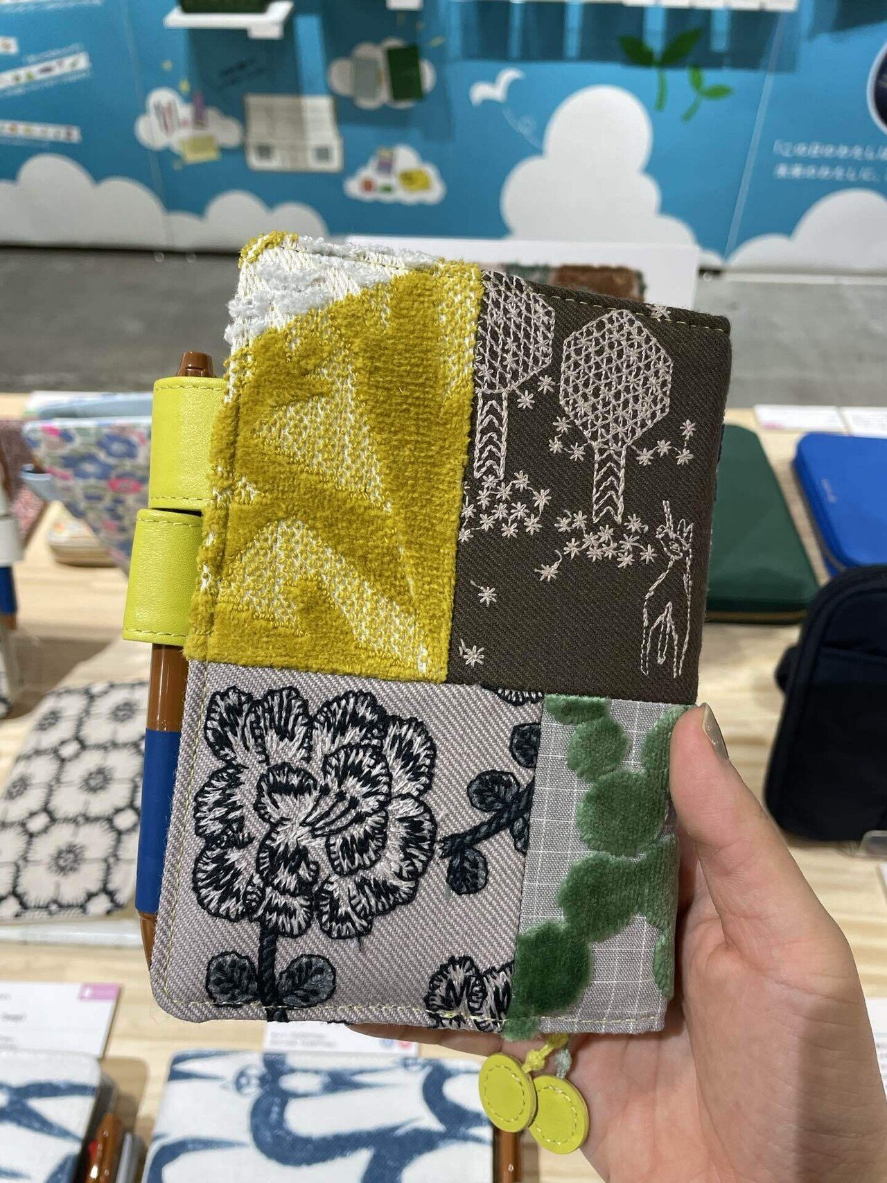 ミナペルホネン　skip ハギレ　2023年５月発売　定価以下 スキップ ブラック ミナペルホネン 生地 はぎれ｜Yahoo!フリマ（旧