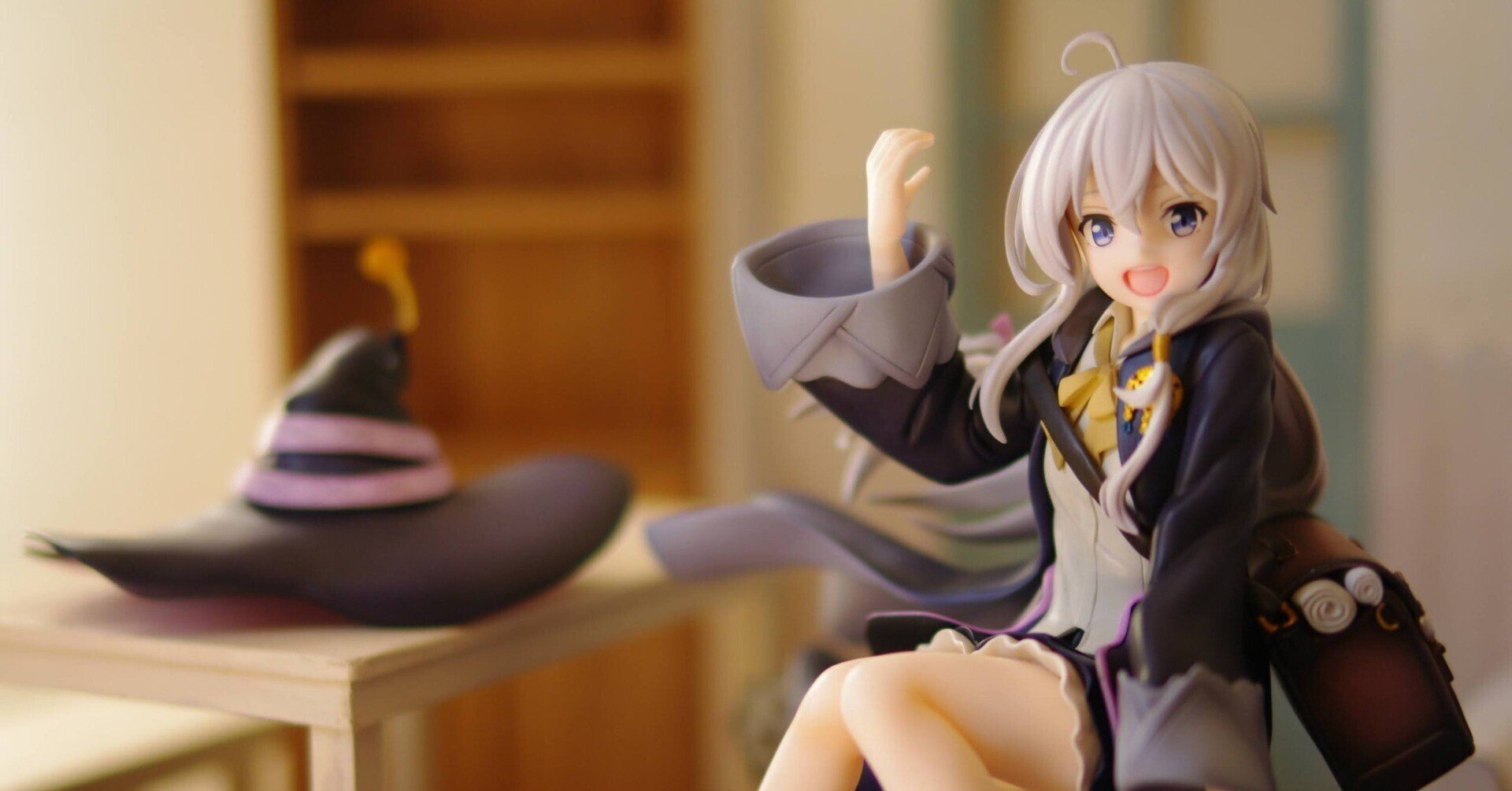 フリュー 魔女の旅々 イレイナ 1/7スケールフィギュアのアホ毛が