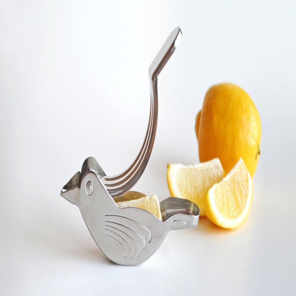 Vol.57 可愛い鳥がレモンを絞ってくれるバードレモンプレス｜南海通商