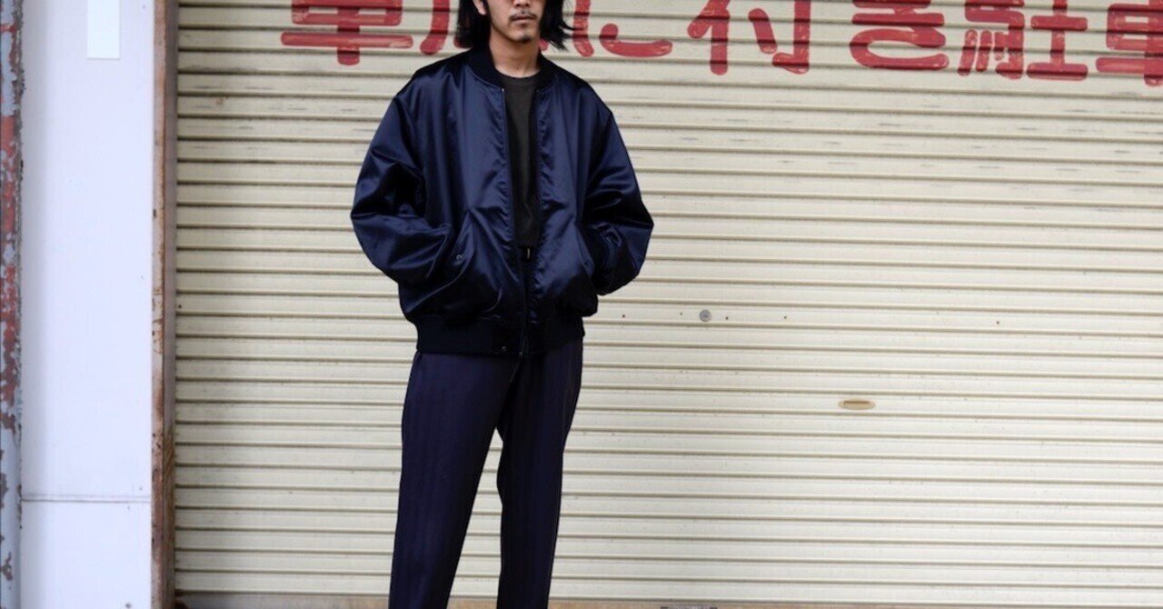 限りなく黒に近い紺のシルク｜takuro yamashita