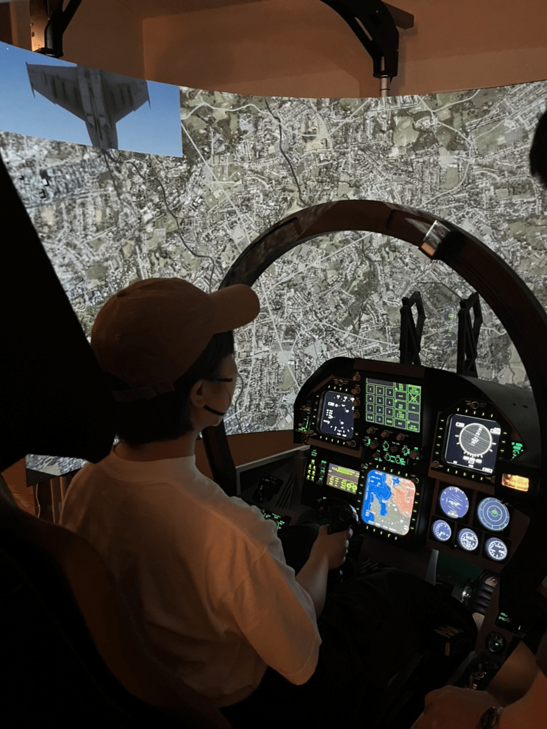 トップガン マーヴェリック』を見てF-18の操縦シミュレーション体験に