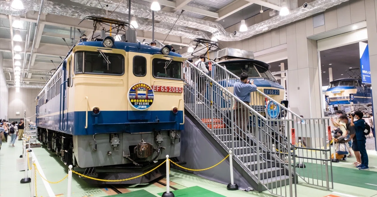 京都鉄道博物館にて 国鉄電機 EF66-27・EF65-2085 特別展示を見てき