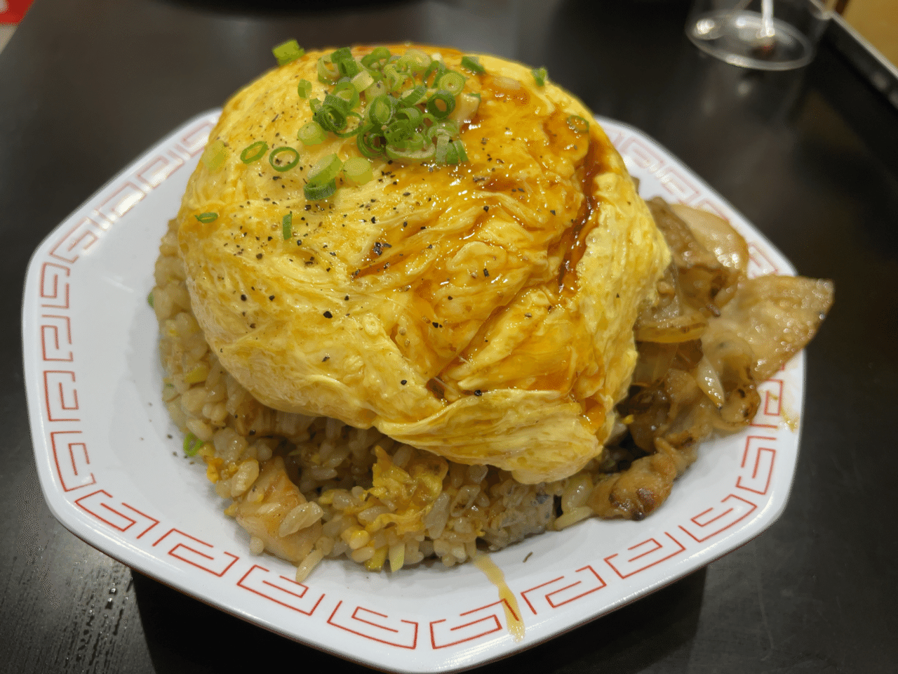 なぜ水を飲むとお腹が膨れるのでしょうか？