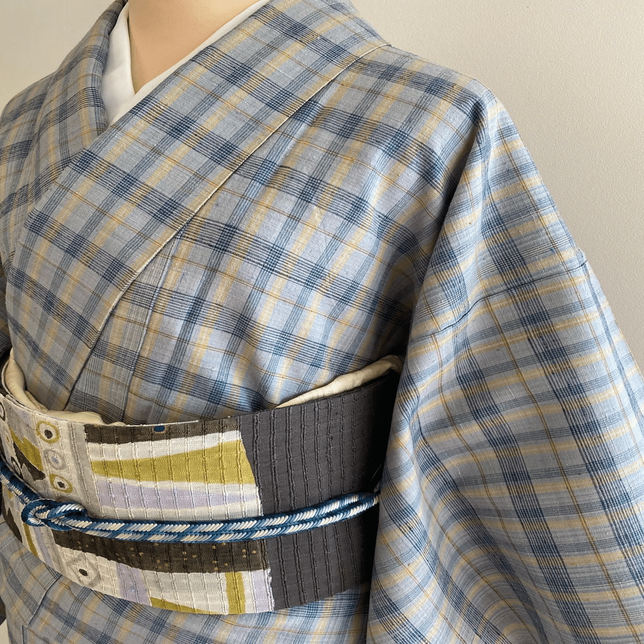 19200円 郡上紬 正絹 袷 160cm前後 普通サイズ 緑 節 横段 横縞