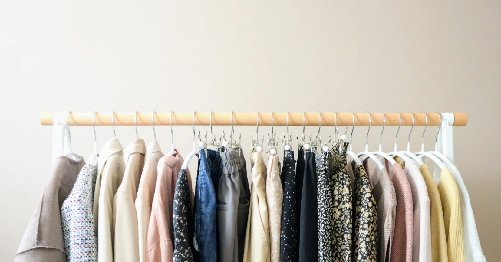 お片付け｜日々を輝かせるコツ。「お洋服が増えすぎる」を防ぐ3つの