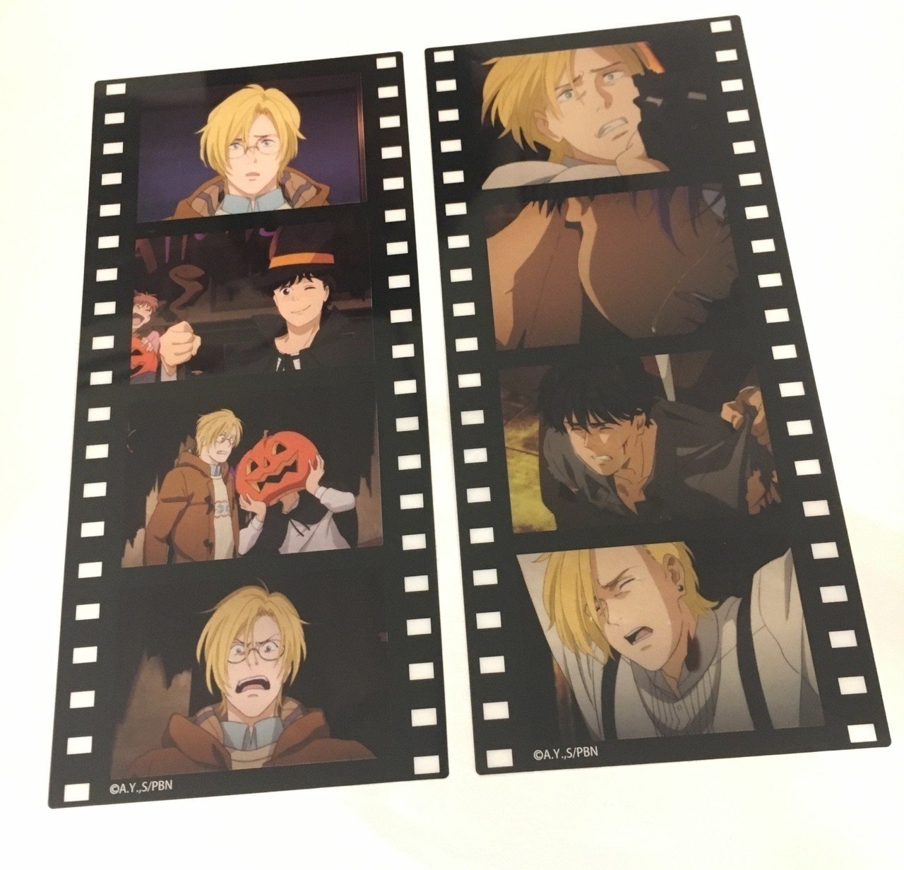 BANANAFISH cafe and bar フィルム風ブックマーカー