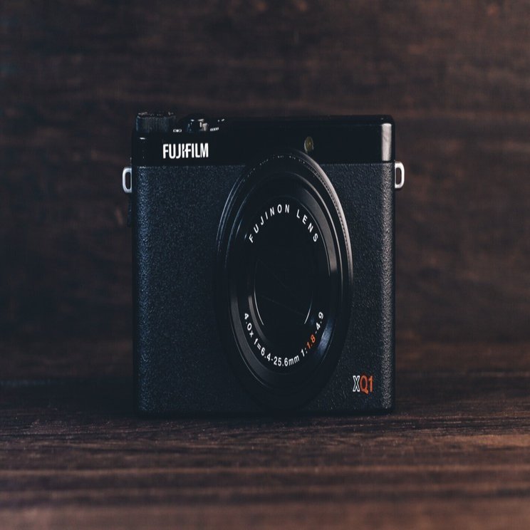 オールドコンデジ -Fujifilm XQ1- その1｜栗山 喬