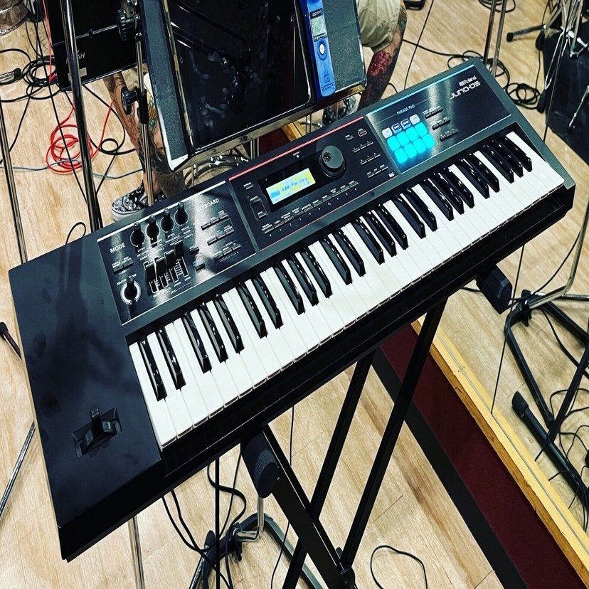 ヤマハ | PSR-E413 - ポータブルキーボード - 特長 キーボード 鍵盤