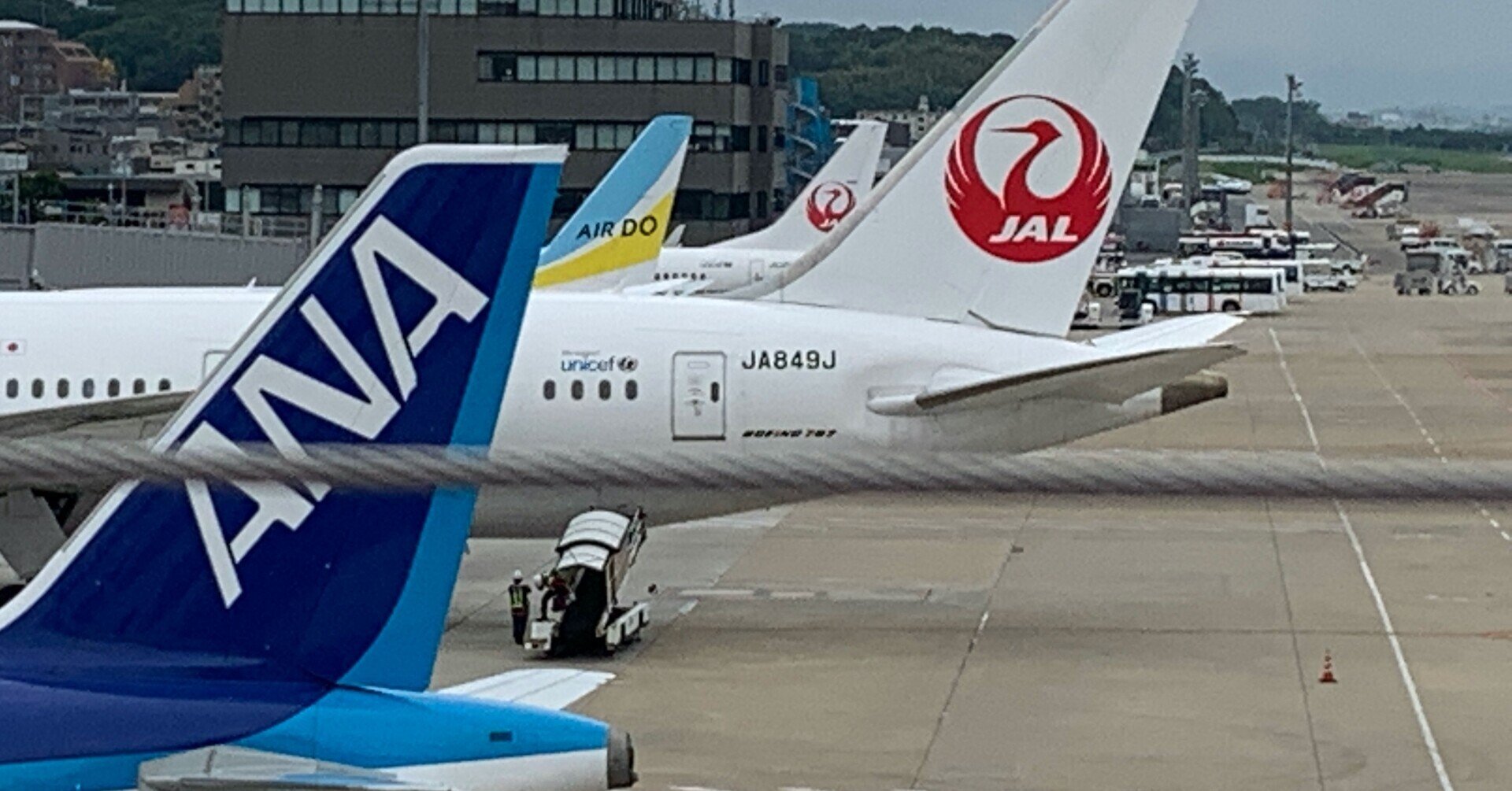 2022年既卒客室乗務員採用の 書類選考基準 上野 博美 Note 2022年既卒客室乗務員採用の 書類選考基準 上野 博美 Note