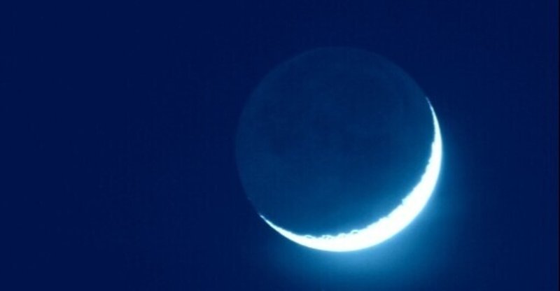 月を愛でる心が日本語を美しくする