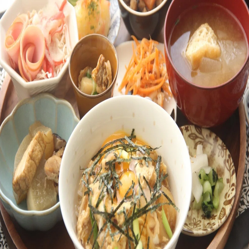 こどもの食育 特製親子丼は炊き立てこしひかりと美味しい小鉢 公式 料理研究家 指宿さゆり 料理研究家 指宿さゆり Note