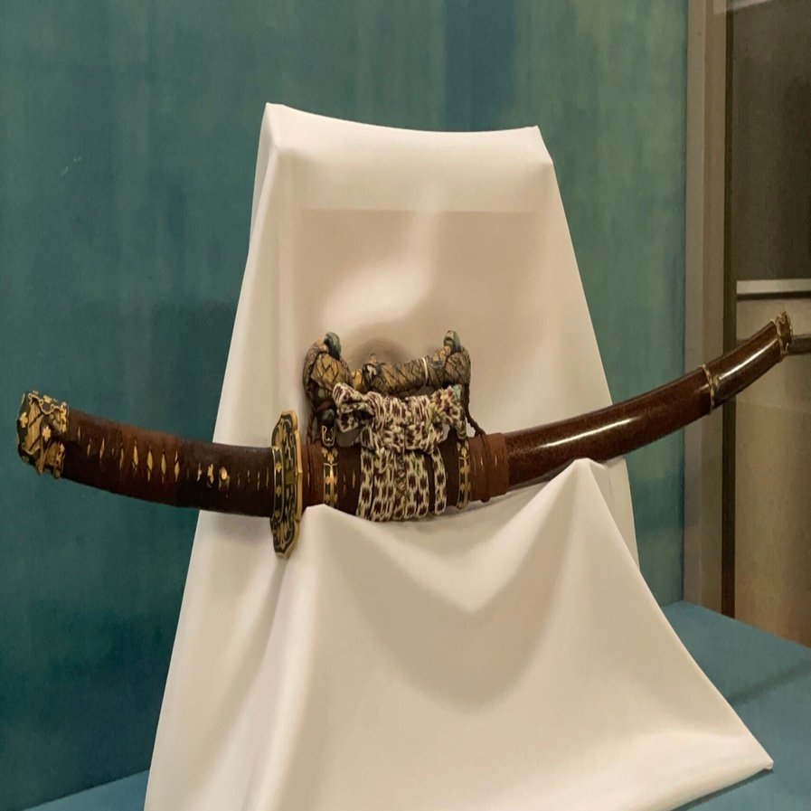 出世太刀童子　※屏風無し 童子切（拵）や般若太刀、相州行光（拵）、蜻蛉切（模）など、名刀関連