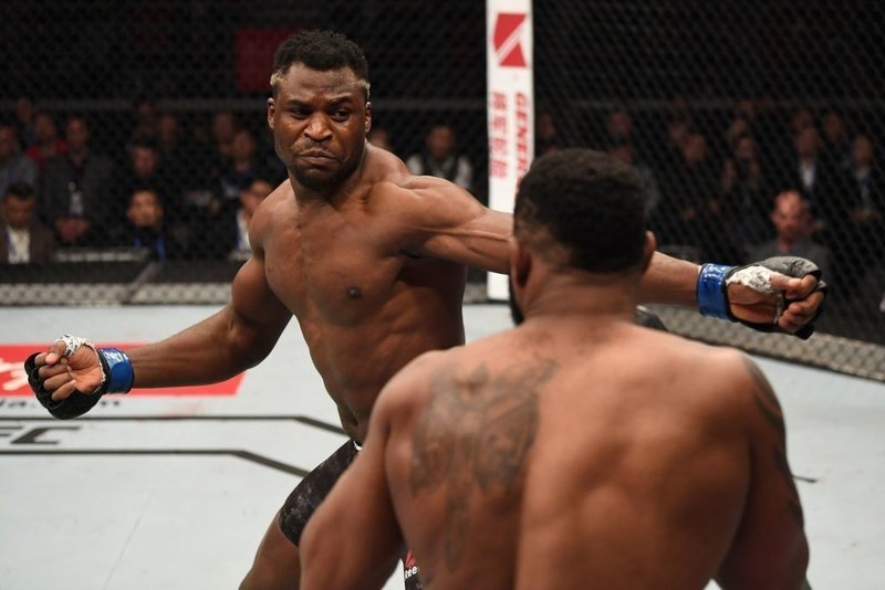 Ufc ガヌーが完全復活 ブレイズを45秒ko アリスターもtko勝利 近藤朱里は中国のシャオナンに判定負け ジェシカ アギラーに一本勝ちのジャン ウェイリーは18連勝に 11月24日 土 Ufcフ ゴング格闘技 Note Ufc ガヌーが完全復活 ブレイズを45秒ko アリスターもtko勝利 近藤朱里は中国のシャオナンに判定負け ジェシカ アギラーに一本勝ちのジャン ウェイリーは18連勝に 11月24日 土 Ufcフ ゴング格闘技 Note