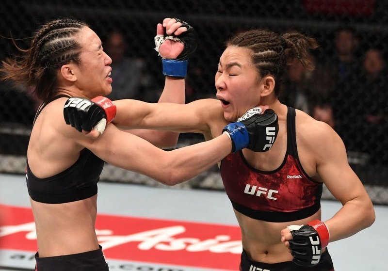 Ufc ガヌーが完全復活 ブレイズを45秒ko アリスター もtko勝利 近藤朱里は中国のシャオナンに判定負け ジェシカ アギラーに一本勝ちのジャン ウェイリーは18連勝に 11月24日 土 Ufcフ ゴング格闘技 Note
