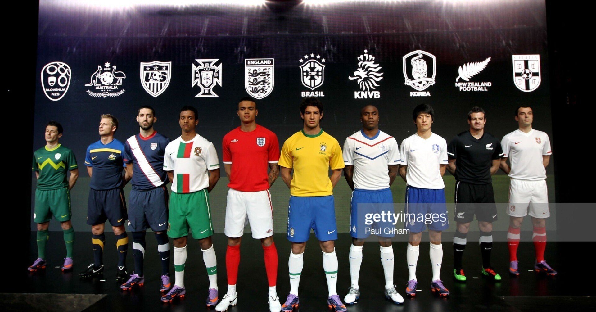 テンプレ ダサい Nikeのユニフォームデザインってどうやって決まるの まるじぇら Note テンプレ ダサい Nikeのユニフォームデザインってどうやって決まるの まるじぇら Note