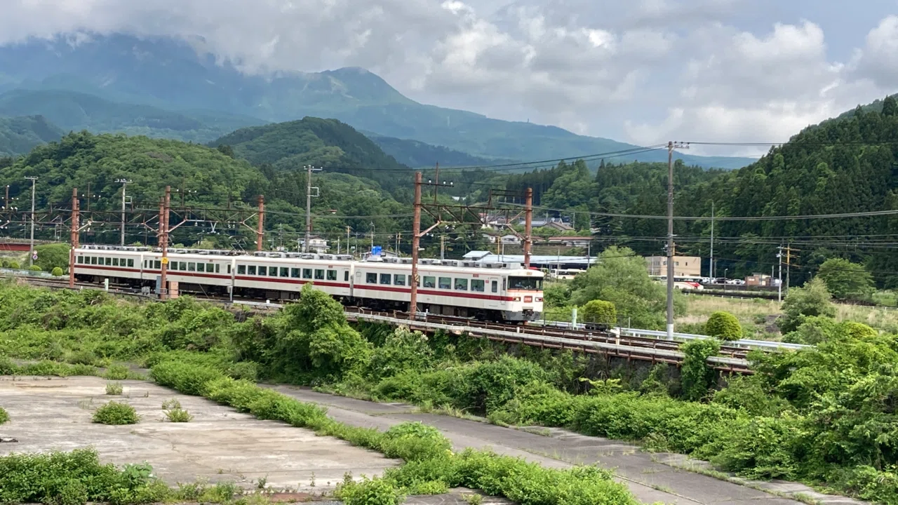 日光•鬼怒川温泉•会津地域間輸送の課題｜ガサキ鉄道