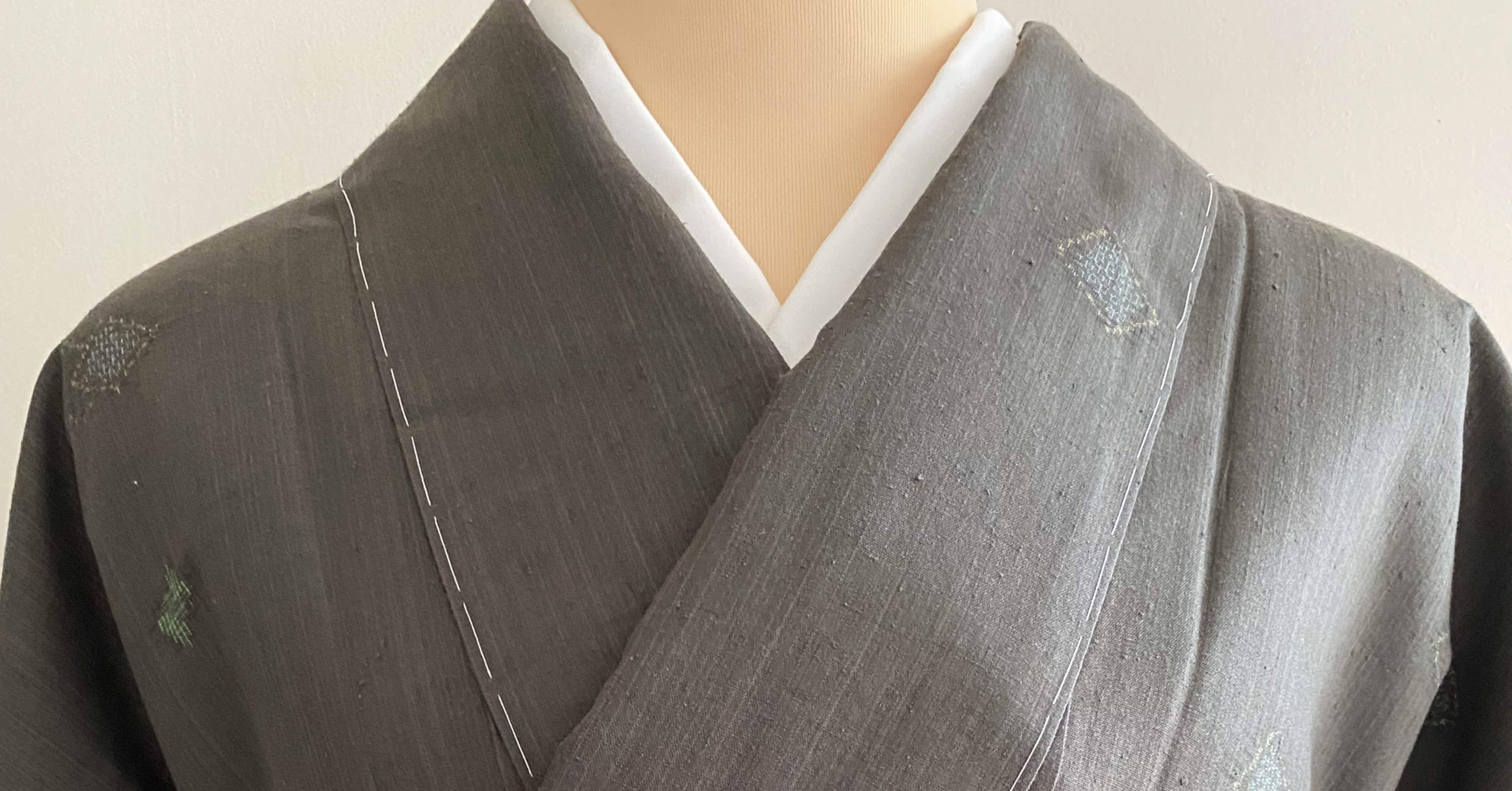 グレーに飛び柄紬｜夢吉きもの