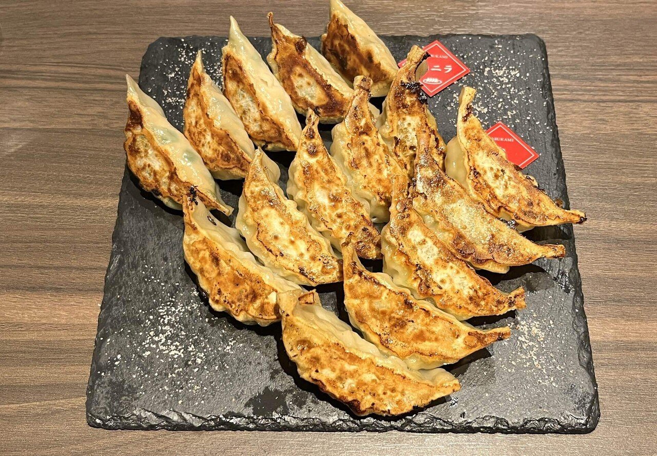 ソトタベ69皿目] 変わり種でずっと楽しめる!? 大阪餃子MARUKAMI