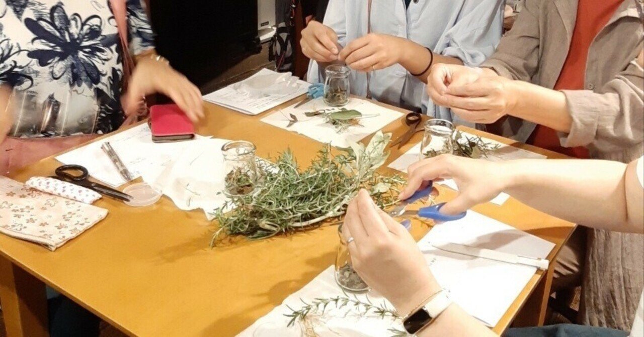 道端の野草や樹から季節を感じ、季節を日々の生活に取り込んでみませんか?ー第6回らうれあ塾、終了いたし...