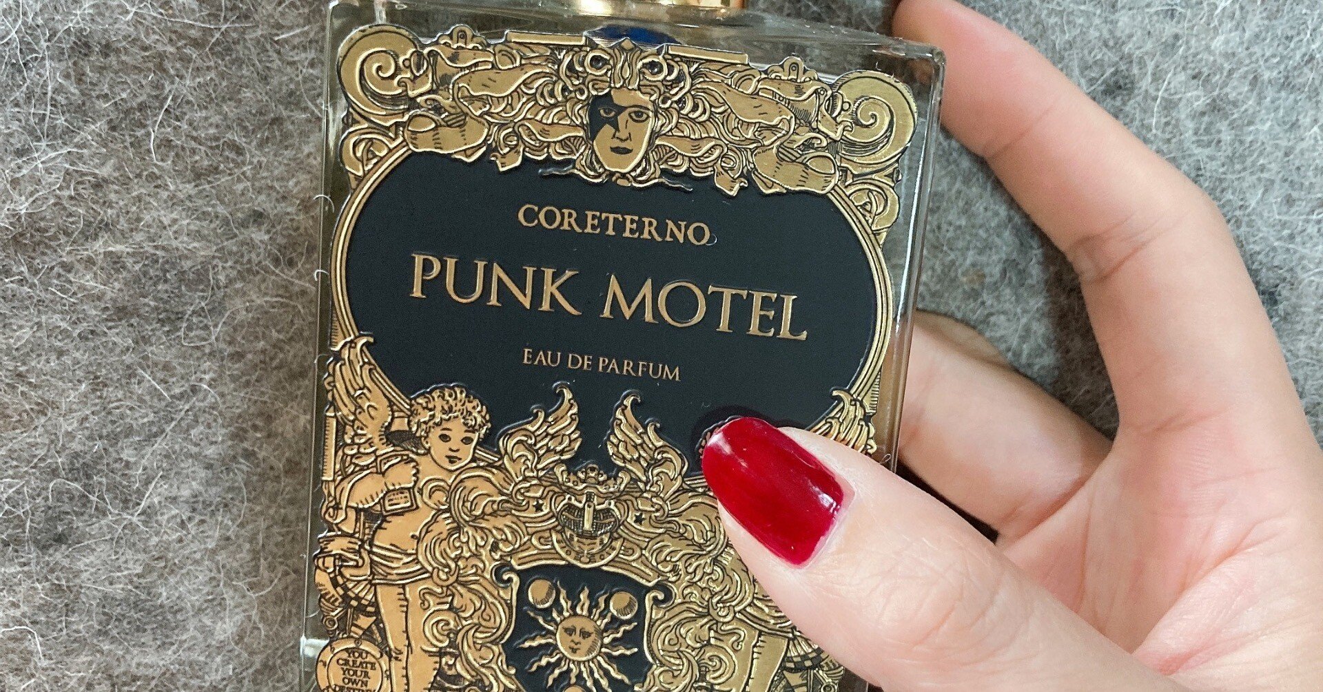 先日入手した香水。 PUNK MOTEL - CORETERNO｜おかっさん。