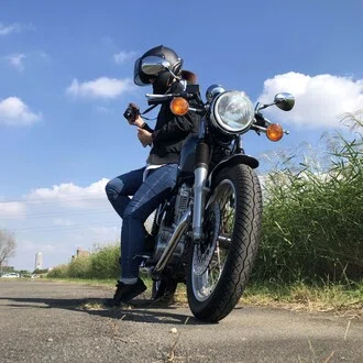 なっちゃん🏍️バイクに乗るエッセイスト 