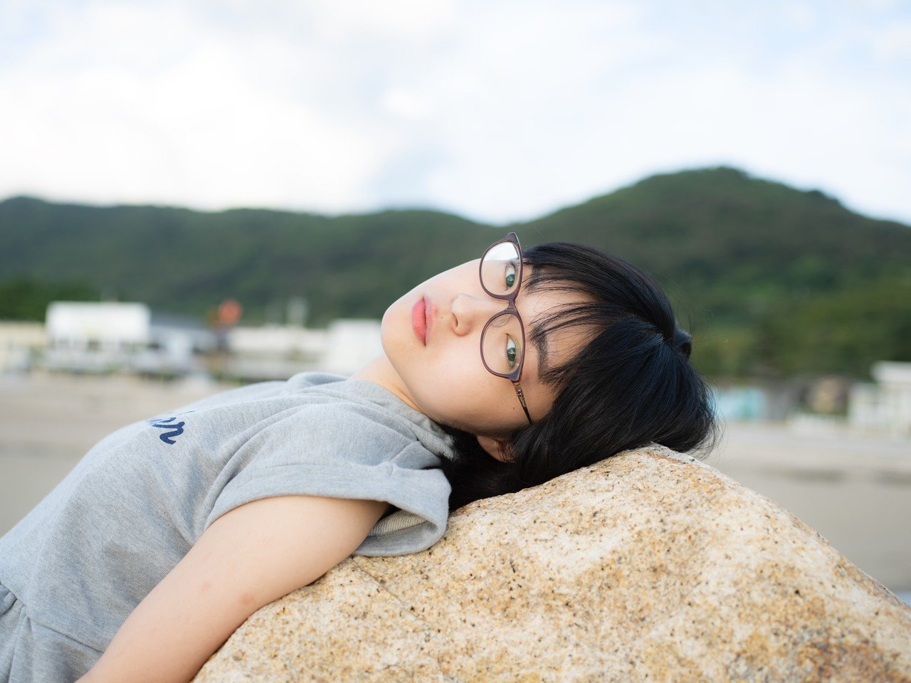 少 女 礼 讃 31 島旅夏恋 六 朝の体操 530 545 写真家 Mr Portrait 青山裕企 Note